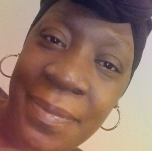 Meet your Posher, Latasha